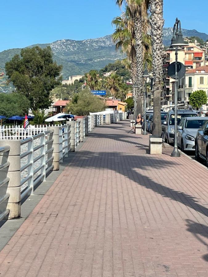 דירות ונטימיגליה Casa Aiga Marina מראה חיצוני תמונה
