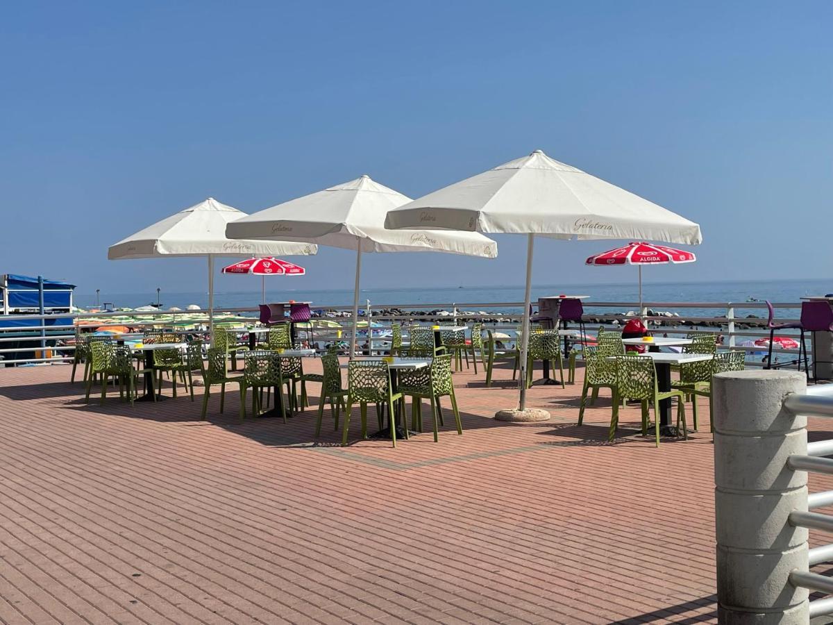 דירות ונטימיגליה Casa Aiga Marina מראה חיצוני תמונה